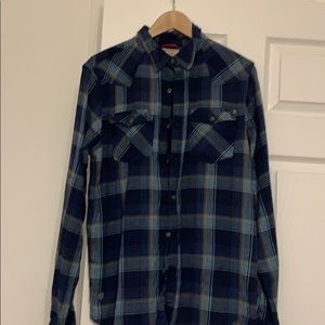 Men’s long sleeve button up